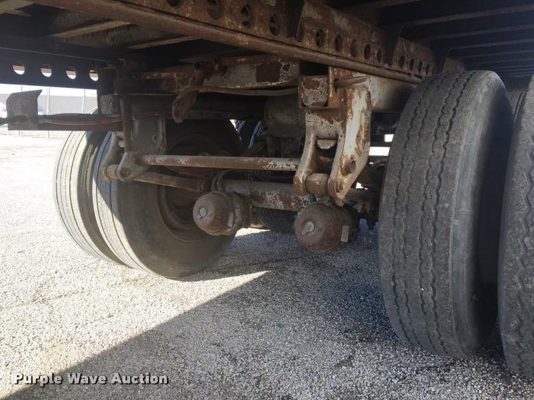 image for item F1704 1985 Brae dry van trailer