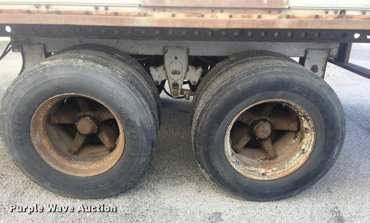 image for item F1707 1985 Brae dry van trailer