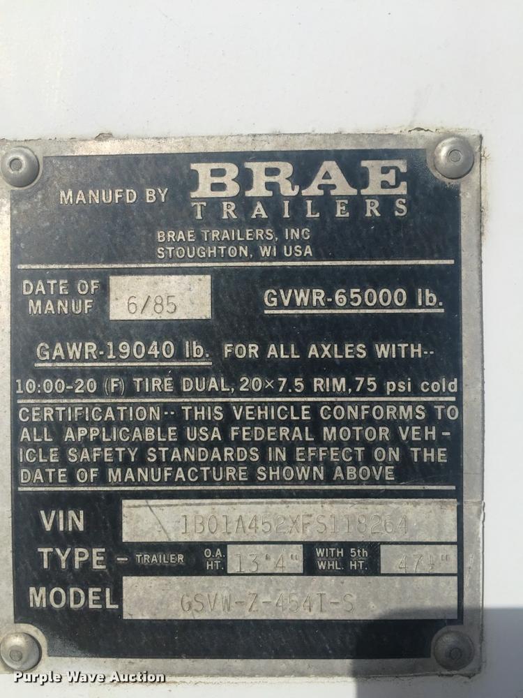 image for item F1707 1985 Brae dry van trailer