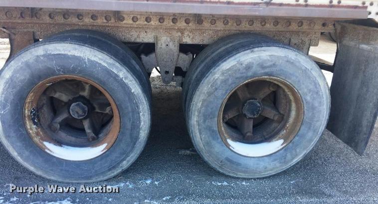 image for item F1709 1985 Brae dry van trailer