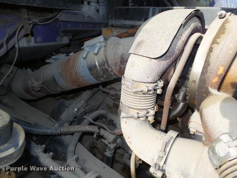 image for item L4191 2007 Kenworth T800 semi truck