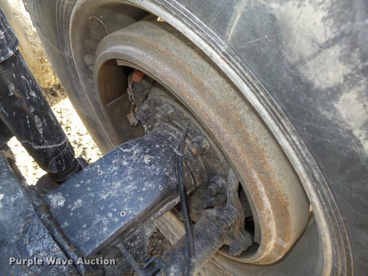 image for item L4191 2007 Kenworth T800 semi truck