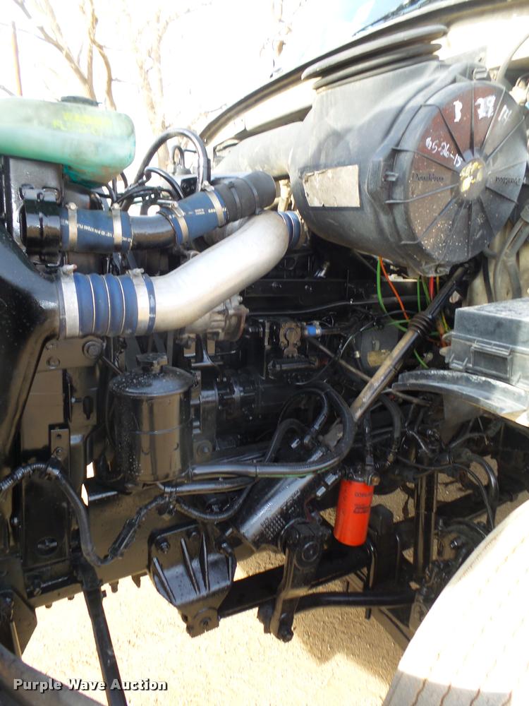 image for item L4231 1998 Ford AT9513 Aeromax 113 semi truck