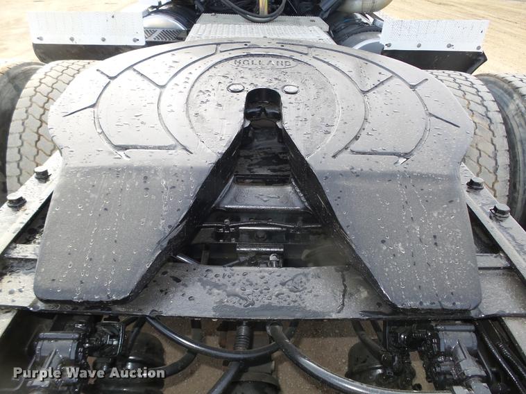 image for item L4231 1998 Ford AT9513 Aeromax 113 semi truck