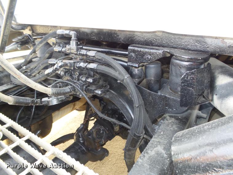 image for item L4231 1998 Ford AT9513 Aeromax 113 semi truck