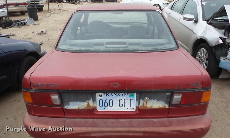 image for item DA2120 1992 Nissan Sentra