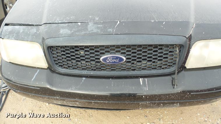 image for item DA2121 2003 Ford Crown Victoria Police Interceptor
