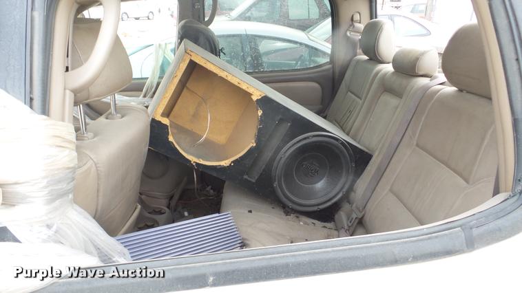 image for item DA2122 2004 Toyota Tundra SR5 Double Cab pickup truck