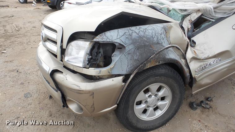 image for item DA2122 2004 Toyota Tundra SR5 Double Cab pickup truck