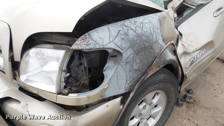 image for item DA2122 2004 Toyota Tundra SR5 Double Cab pickup truck