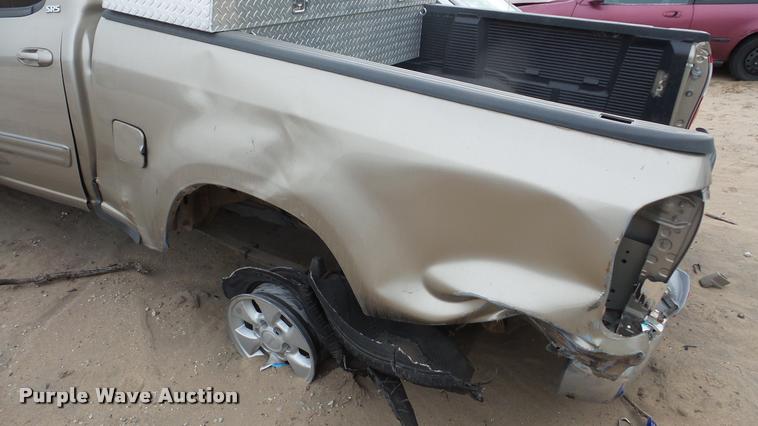 image for item DA2122 2004 Toyota Tundra SR5 Double Cab pickup truck