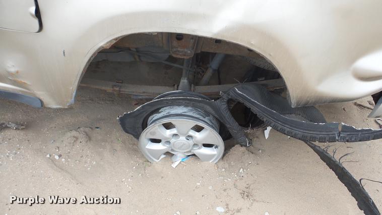 image for item DA2122 2004 Toyota Tundra SR5 Double Cab pickup truck