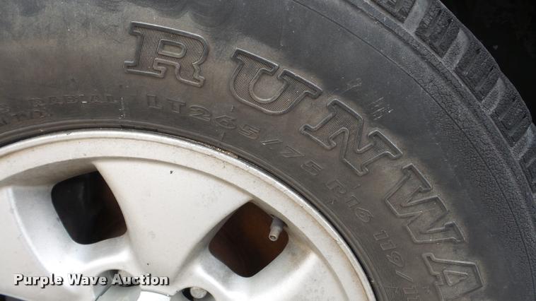 image for item DA2122 2004 Toyota Tundra SR5 Double Cab pickup truck