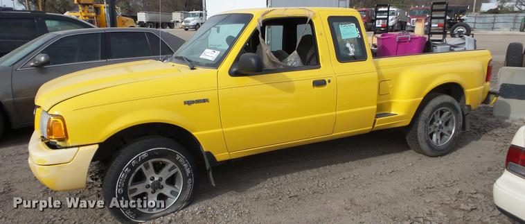 image for item DA2126 2003 Ford Ranger pickup truck