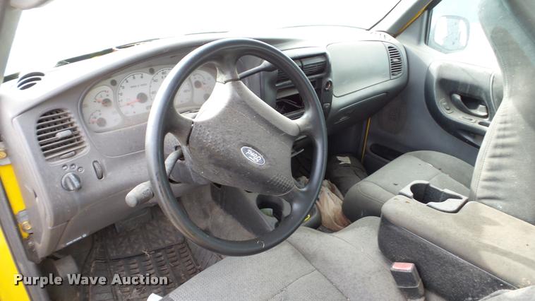image for item DA2126 2003 Ford Ranger pickup truck