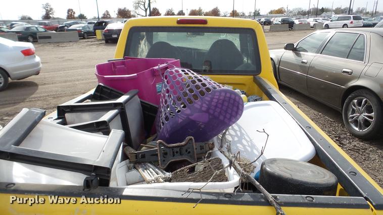 image for item DA2126 2003 Ford Ranger pickup truck