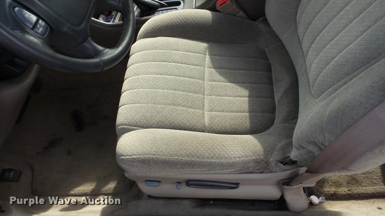 image for item DA2128 2000 Pontiac Grand Prix