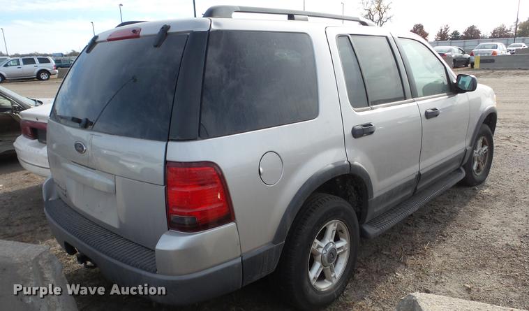 image for item DA2130 2003 Ford Explorer SUV
