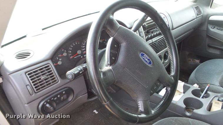 image for item DA2130 2003 Ford Explorer SUV
