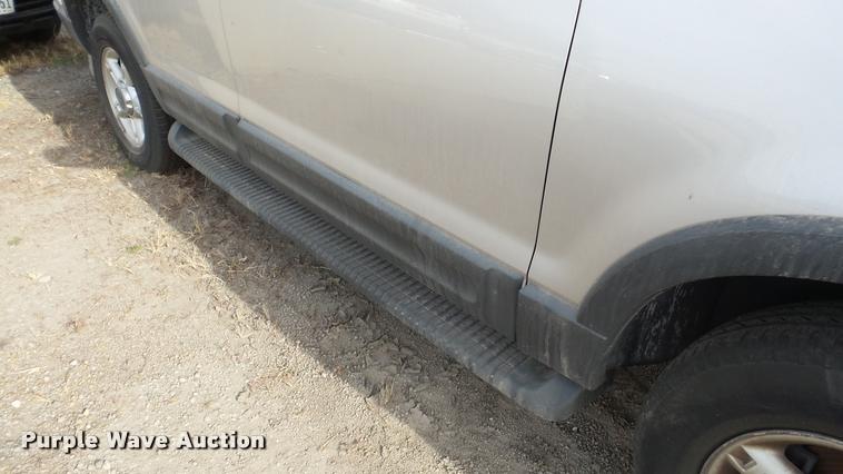 image for item DA2130 2003 Ford Explorer SUV