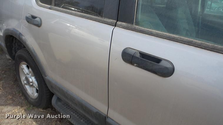 image for item DA2130 2003 Ford Explorer SUV