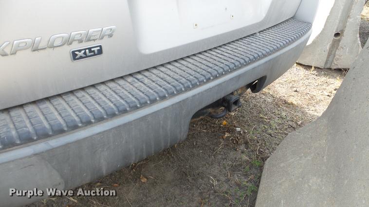image for item DA2130 2003 Ford Explorer SUV
