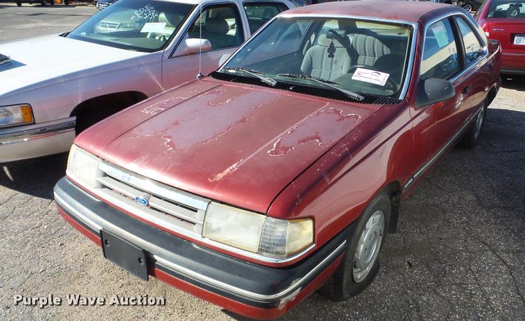 image for item DA2139 1990 Ford Tempo