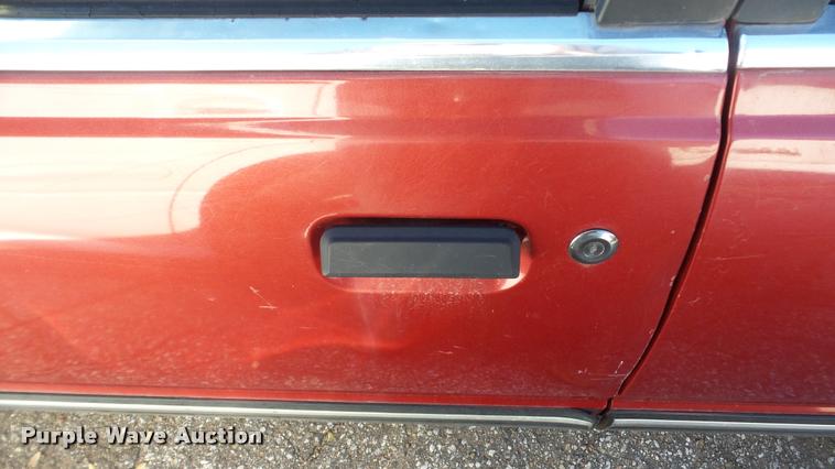 image for item DA2139 1990 Ford Tempo