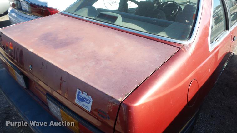 image for item DA2139 1990 Ford Tempo