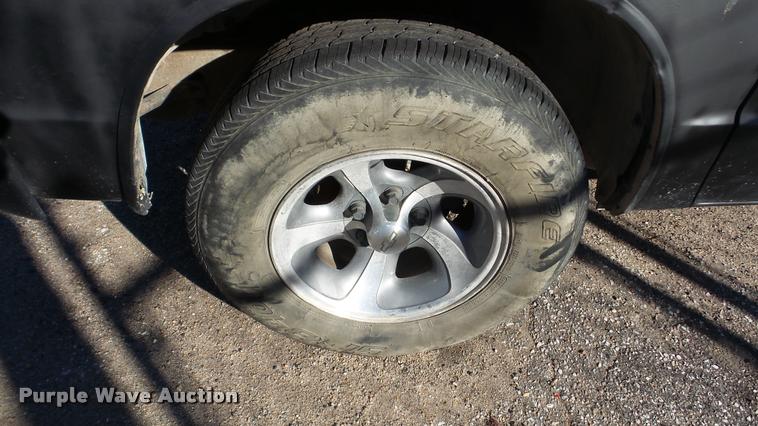 image for item DA2140 1987 Chevrolet S10 pickup truck