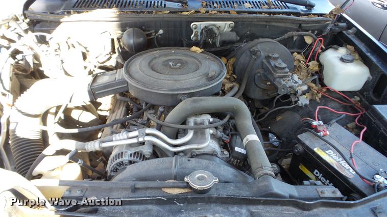 image for item DA2147 1995 Dodge Dakota Club Cab pickup truck