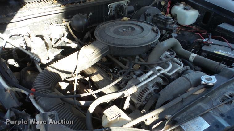 image for item DA2147 1995 Dodge Dakota Club Cab pickup truck