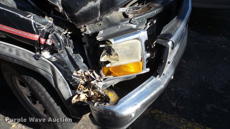 image for item DA2147 1995 Dodge Dakota Club Cab pickup truck