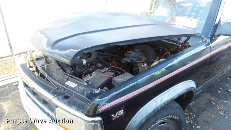 image for item DA2147 1995 Dodge Dakota Club Cab pickup truck