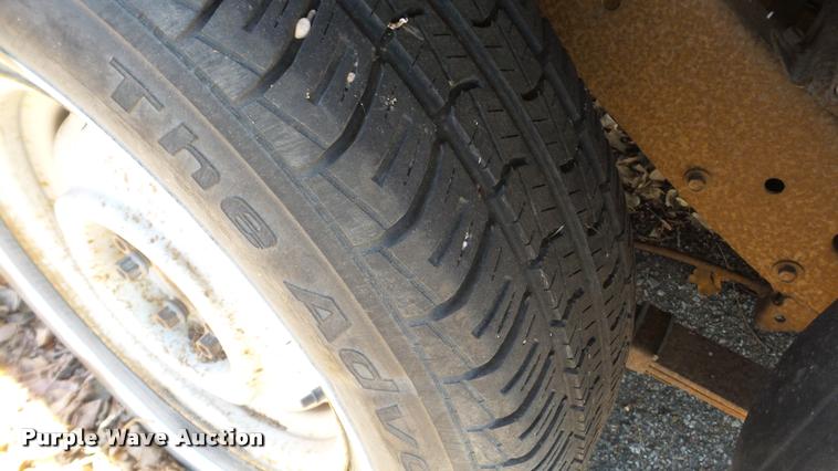 image for item DA2147 1995 Dodge Dakota Club Cab pickup truck