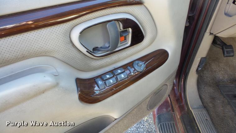 image for item DA2148 1999 Cadillac Escalade SUV