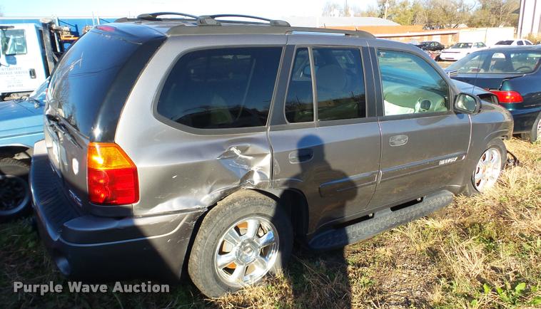 image for item DA2156 2005 GMC Envoy SUV