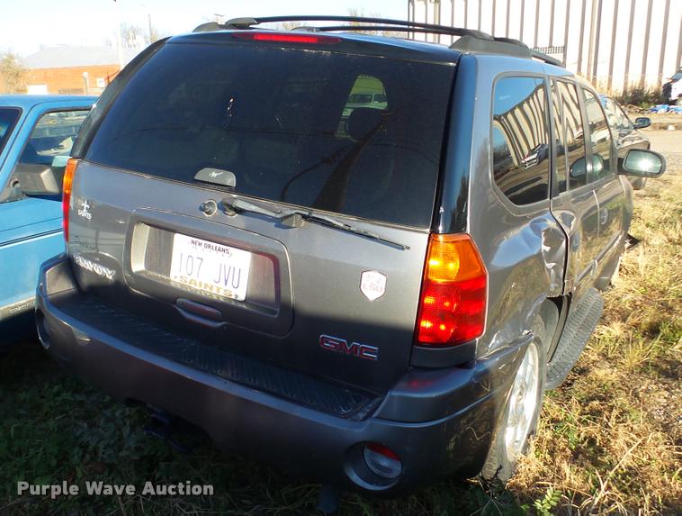 image for item DA2156 2005 GMC Envoy SUV