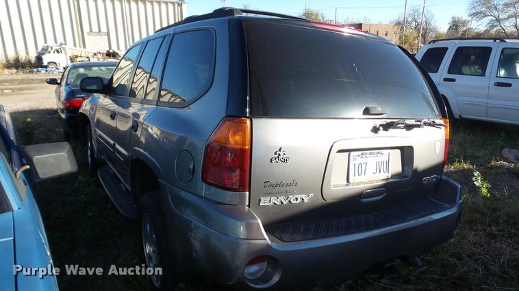 image for item DA2156 2005 GMC Envoy SUV