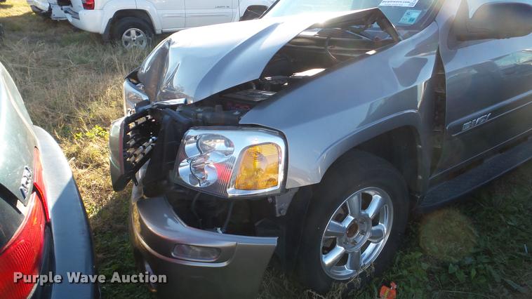 image for item DA2156 2005 GMC Envoy SUV