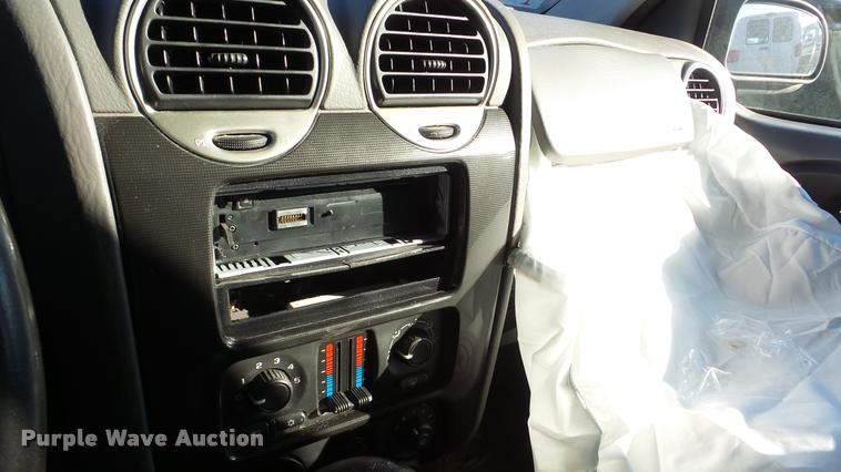 image for item DA2156 2005 GMC Envoy SUV