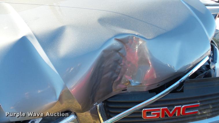 image for item DA2156 2005 GMC Envoy SUV