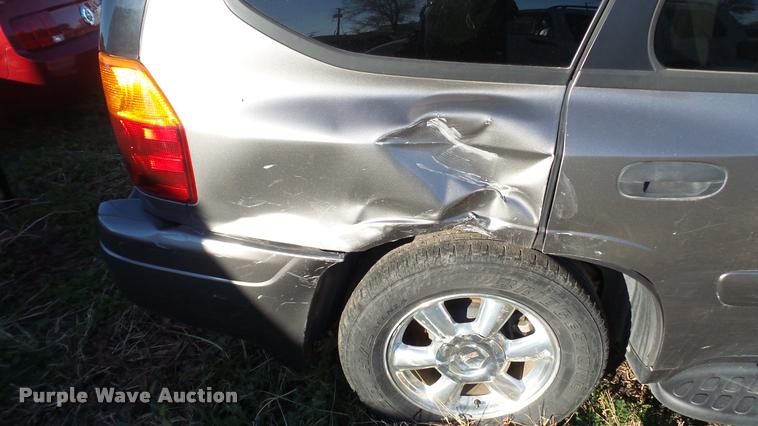 image for item DA2156 2005 GMC Envoy SUV
