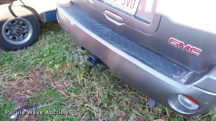 image for item DA2156 2005 GMC Envoy SUV