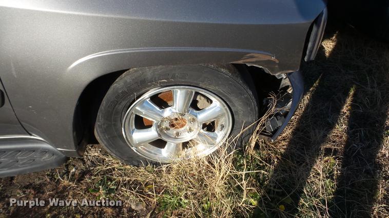 image for item DA2156 2005 GMC Envoy SUV