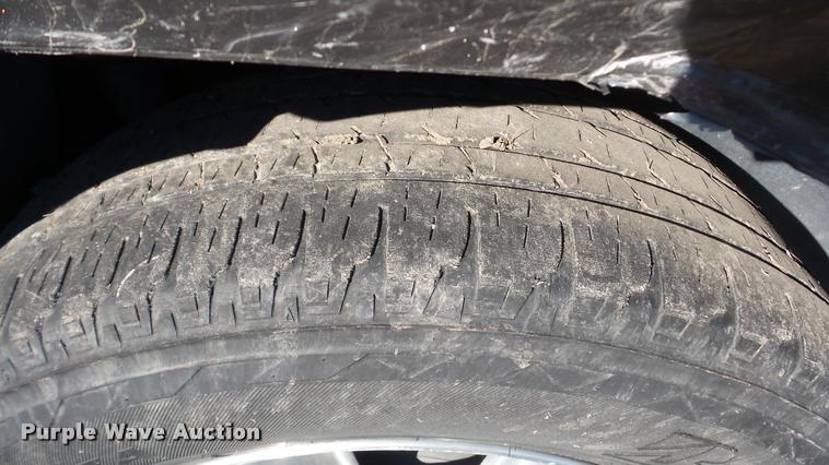 image for item DA2156 2005 GMC Envoy SUV