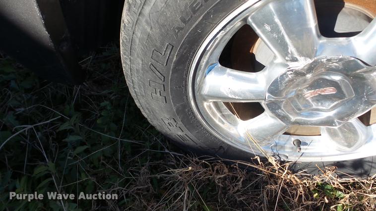 image for item DA2156 2005 GMC Envoy SUV