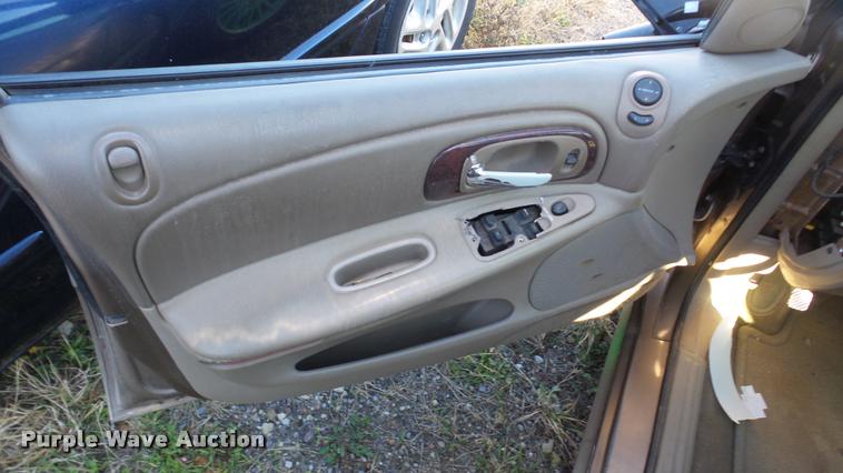 image for item DA2158 2002 Chrysler Concorde