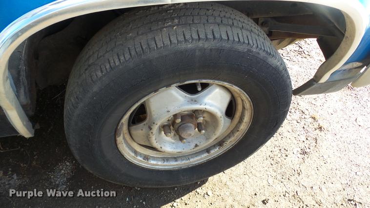 image for item DA2170 1990 Dodge Dakota compact pickup truck