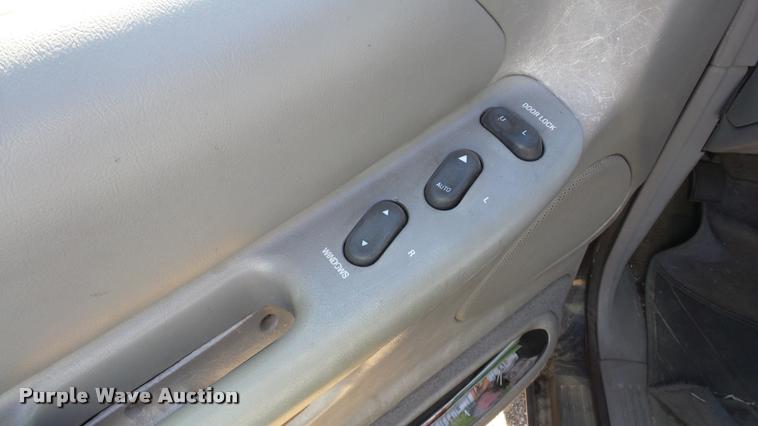 image for item DA2171 1990 Ford Explorer SUV